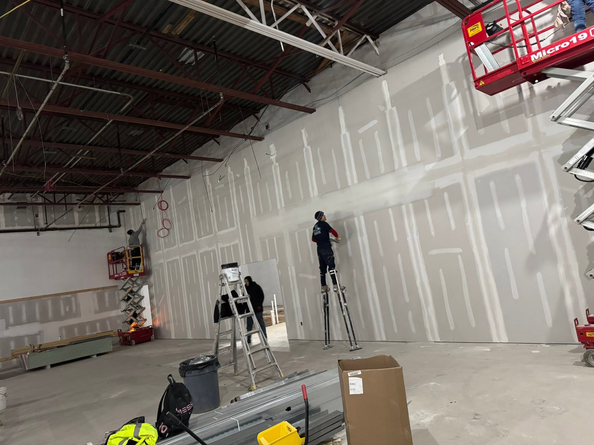 Brothers E&H Solution Drywall LLC interior finishing project